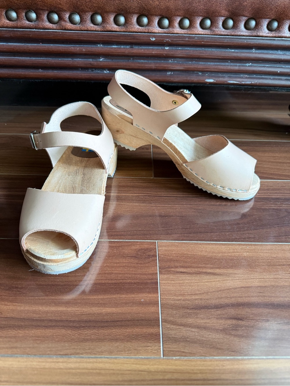 MIA Anja Womens Nude Beige Leather Swedish Clogs Sandals Wooden Kitten Heel 39